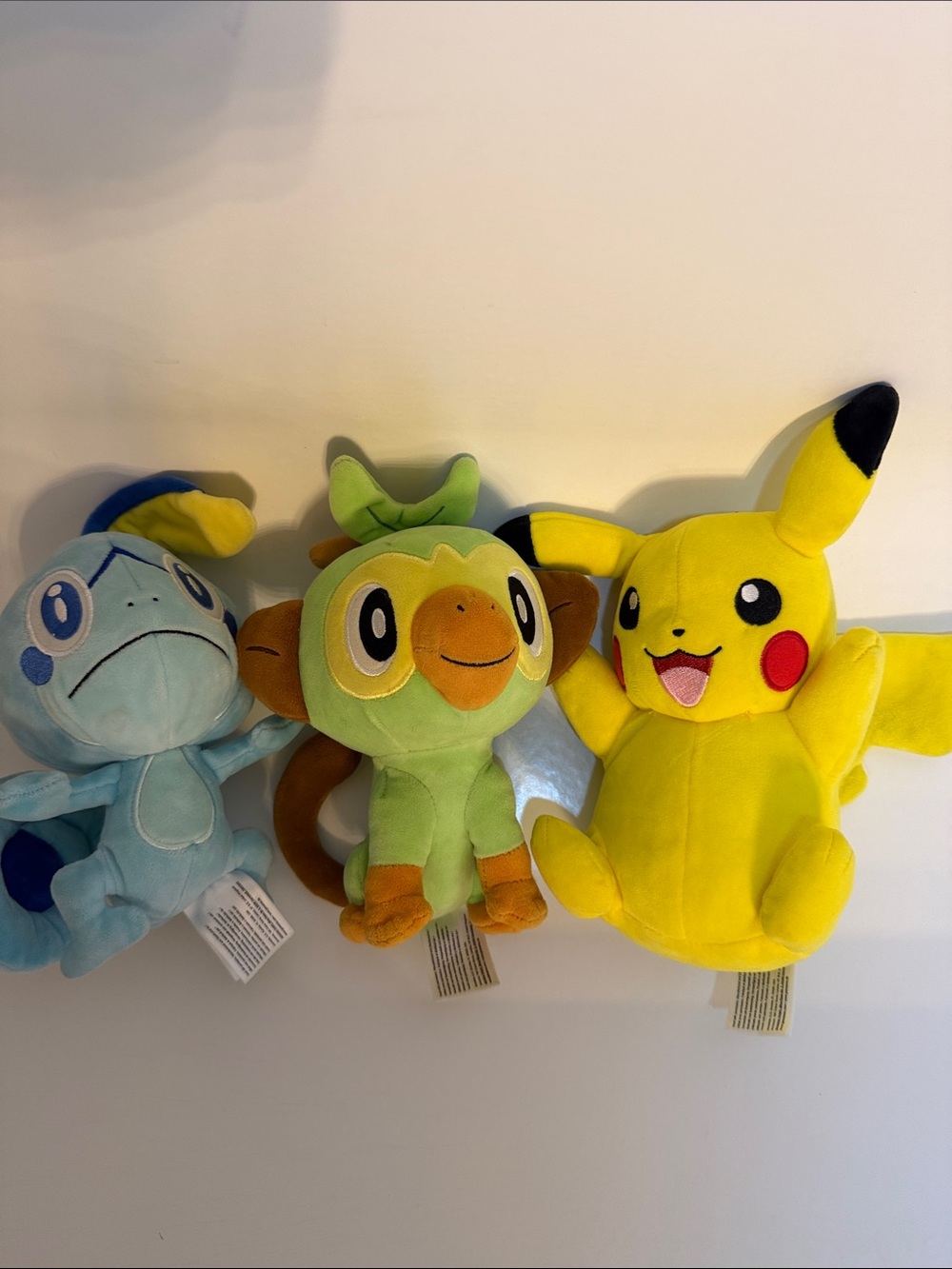 Pokémon Plush Lot 3 Nintendo Game Freak Pikachu Grookey Sobble
